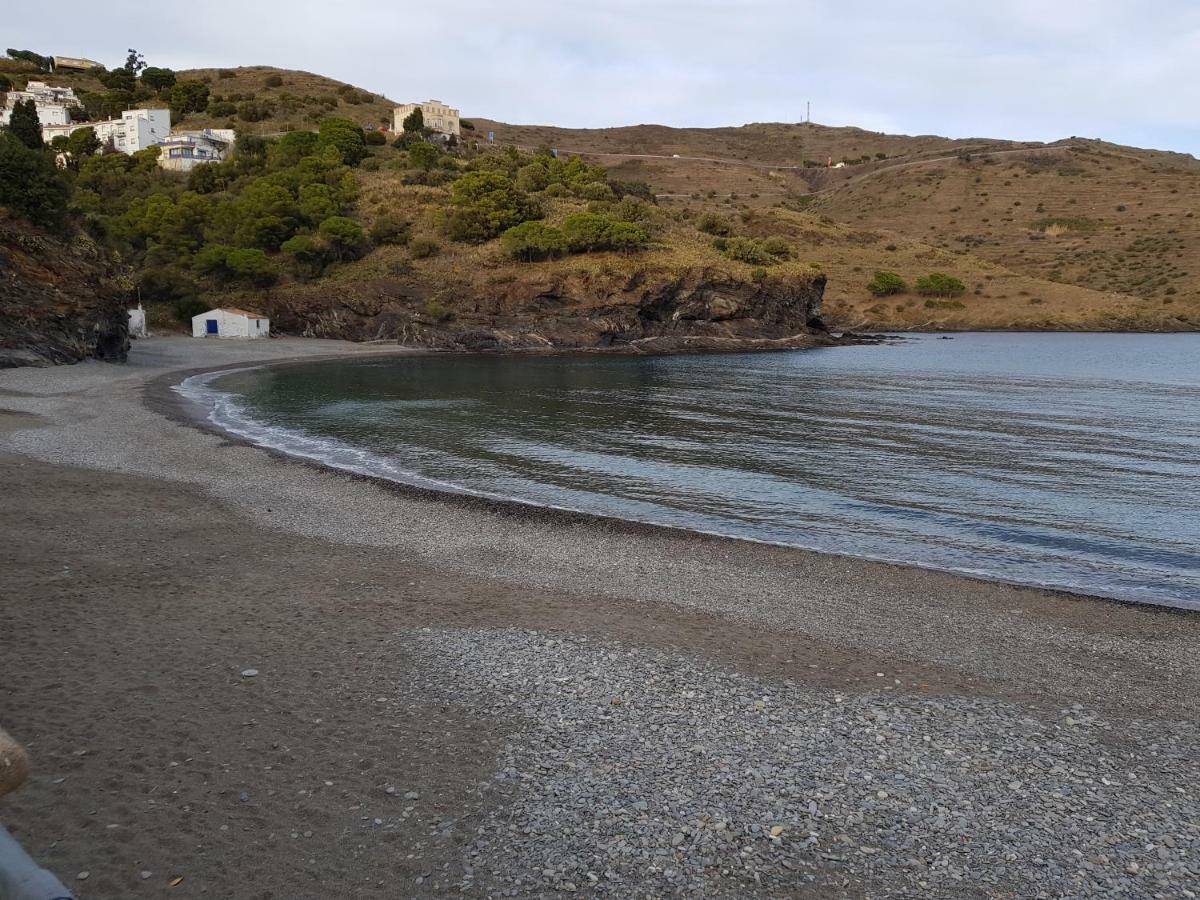 Apartamentos Nouvilas Portbou Eksteriør bilde